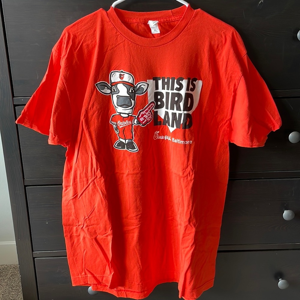 Baltimore Orioles SGA Giveaway Chick-fil-A Mens XL X-Large Shirt